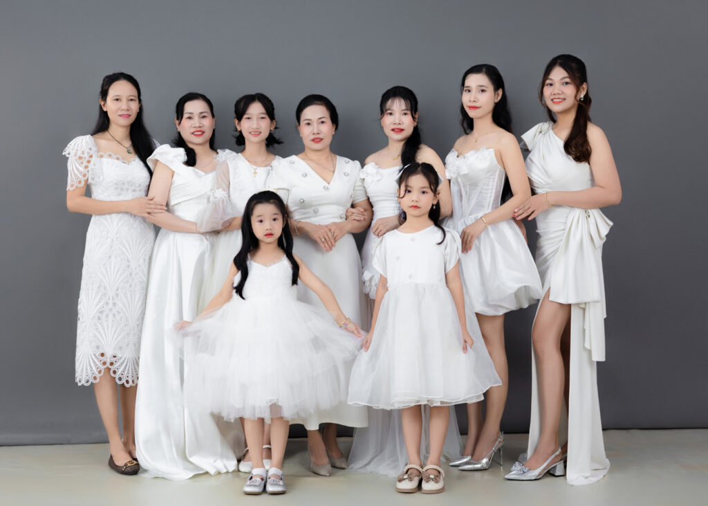 Trang phục chụp hình tại Nari studio