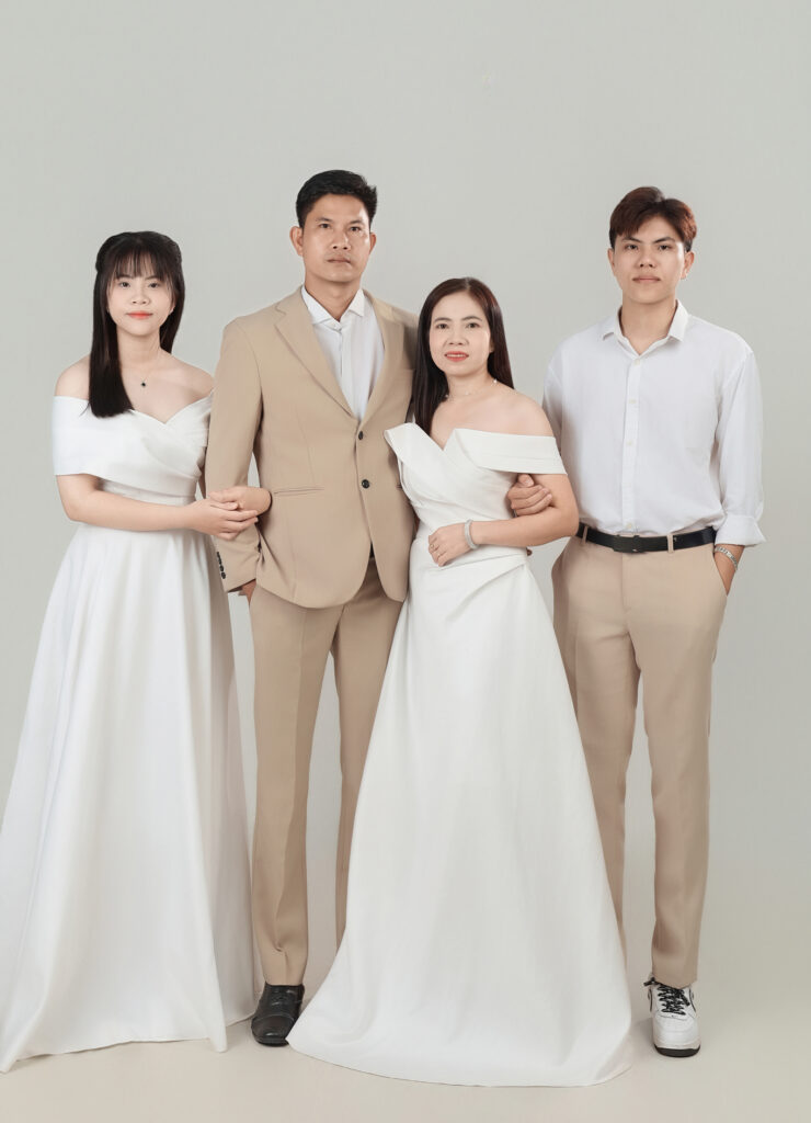 Chụp hình gia đình tone Hàn Quốc - Nari Studio